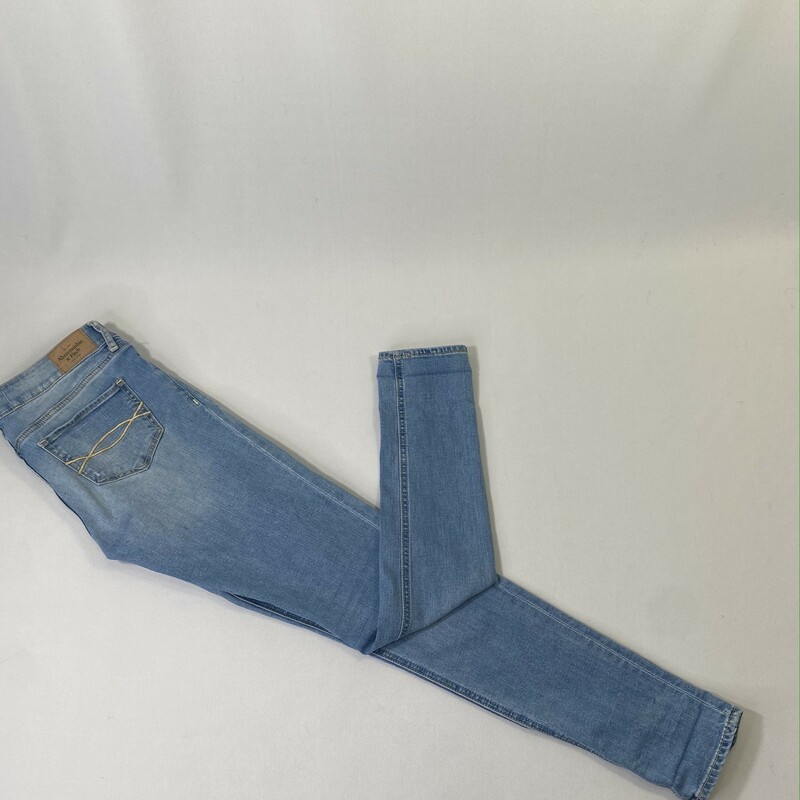 103-160 Abercrombie, Blue, Size: 25 Light Wash Blue Skinny Jeans cotton/polyesther  Good