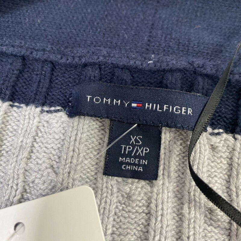 125-016 Tommy Hilfiger, Blue And, Size: XS navy blue and grey striped button up sweater cardigan 55% cotton 23% viscose 22% nylon  good