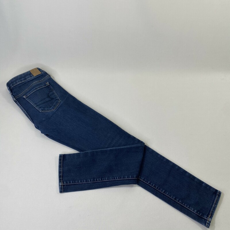 105-109a American Eagle, Blue, Size: 4 dark blue stretch jeans cotton -polyester rayon spandex  good