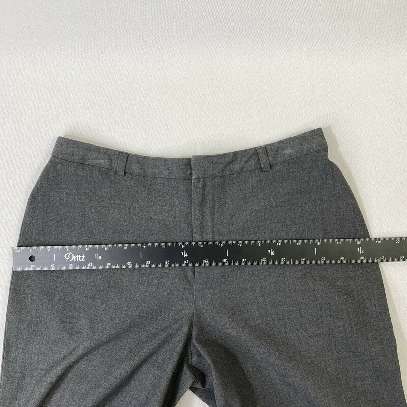 100-651 No Tags, Grey, Size: 6 Grey stretch dress pants rayon/polyesther/spandex