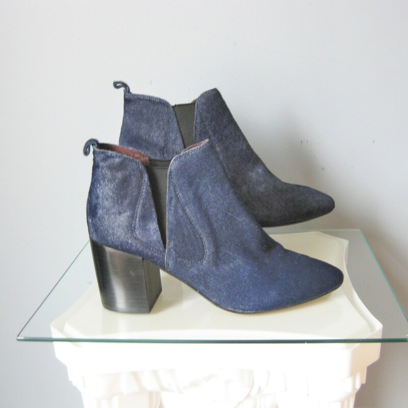 Gorgeous, super cool yet understated brand new ankle boots by cool girl brand<br />
Report<br />
They're dark blue<br />
Size 7.5<br />
3in heel<br />
<br />
thanks for looking!<br />
#35116