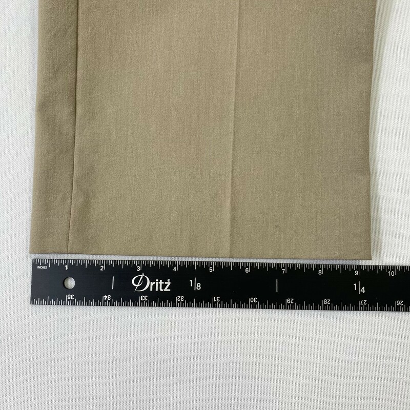 121-050 Perry Ellis womens beige dress pants 75% polyester, 25% viscose, lining 100% acetate Size 8
13.4 oz