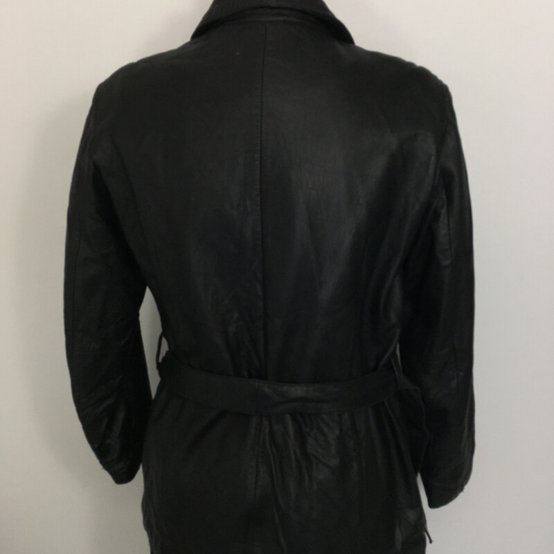 100-0084 Petite Sophistic, Black, Size: Small<br />
button up leather jacket Leather  Good  Condition