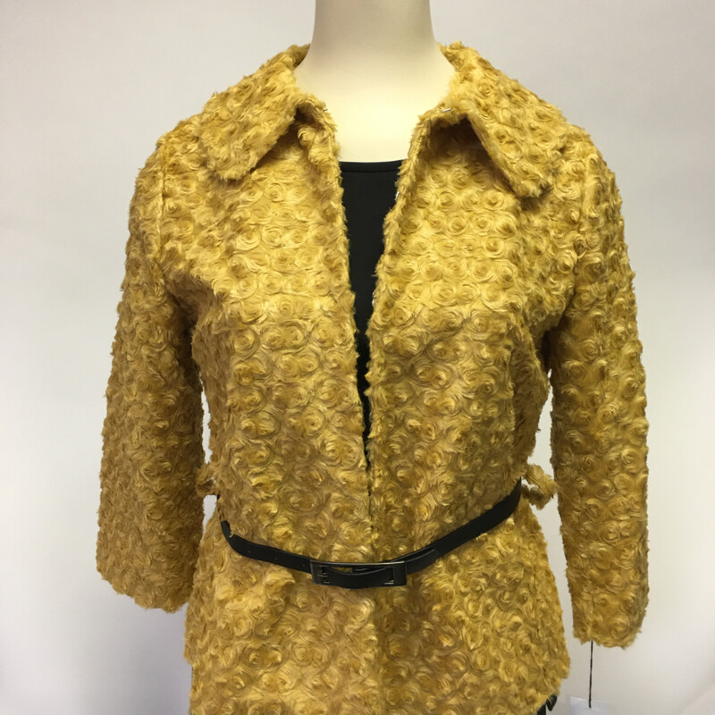 100-077 Insight, Gold, Size: 10<br />
Faux Fur Rosette Pattern Jacket Polyester Shelling  Acetate Lining good condition