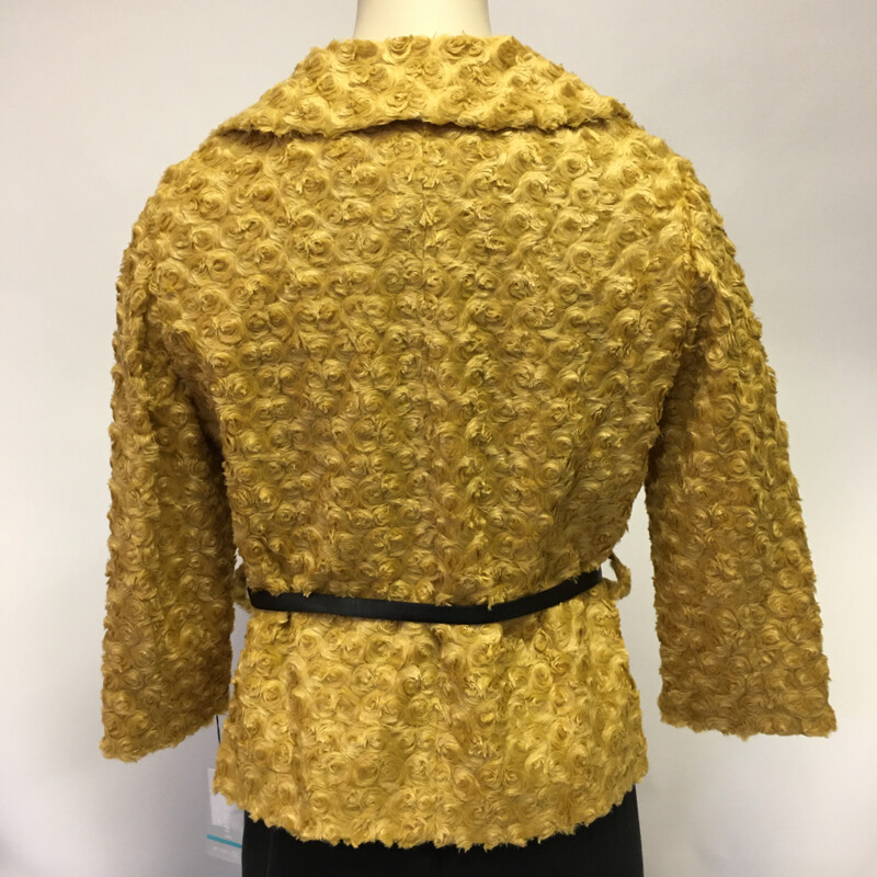 100-077 Insight, Gold, Size: 10<br />
Faux Fur Rosette Pattern Jacket Polyester Shelling  Acetate Lining good condition