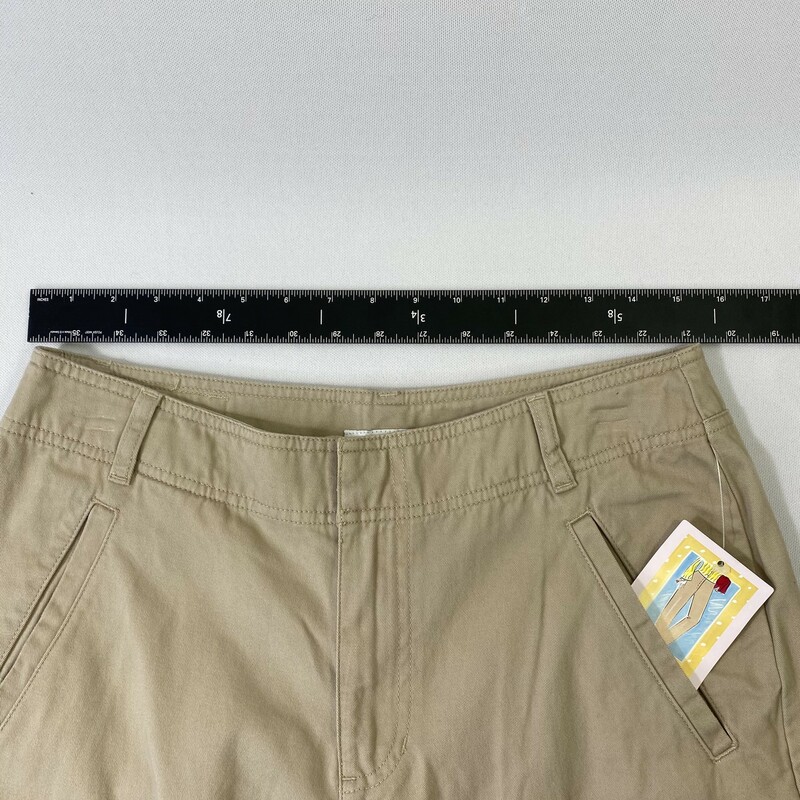 121-053 Liz Claiborne, Beige, Size: 10  Lizwear Michaela pants. no waist band, sits below waist, straight through hips and thighs. slant front pockets and thigh cargo pockets, 100% cotton   New with Tags NWT<br />
<br />
1 lb 1.6 oz