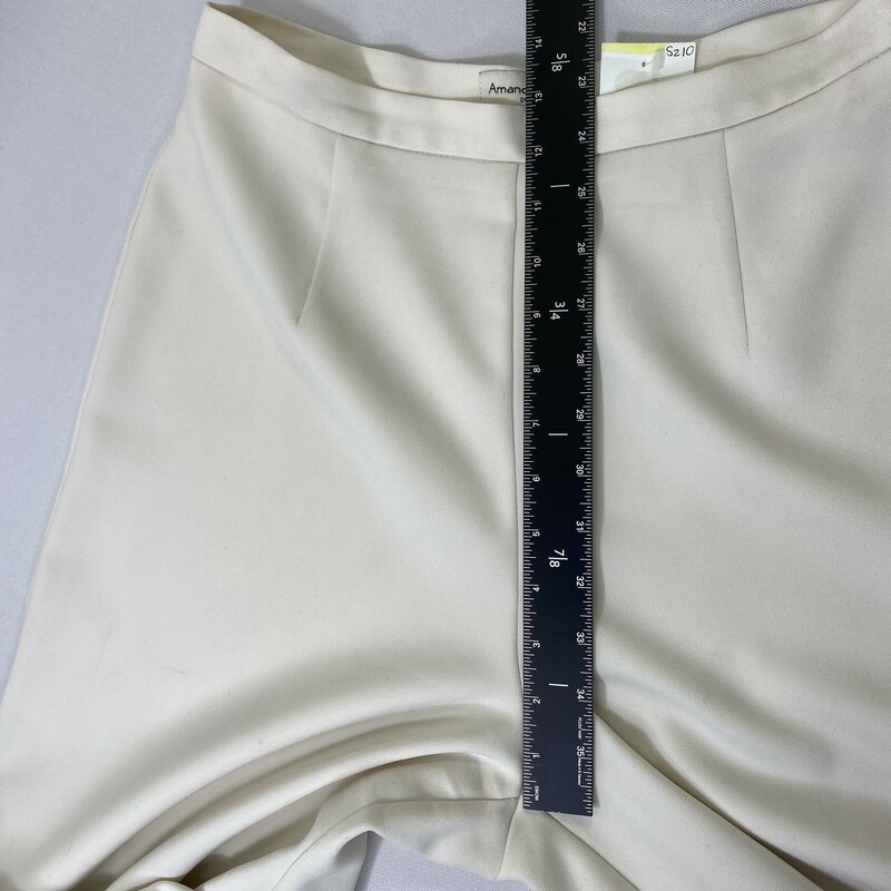 100-0096 Amanda Smith, White, Size: 10 Wide leg slacks  100% polyester  Good Condition