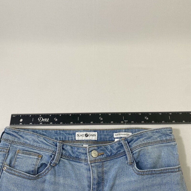 100-0312 Black Daisy, Blue, Size: 11 light wash ripped jeans denim  Good Condition