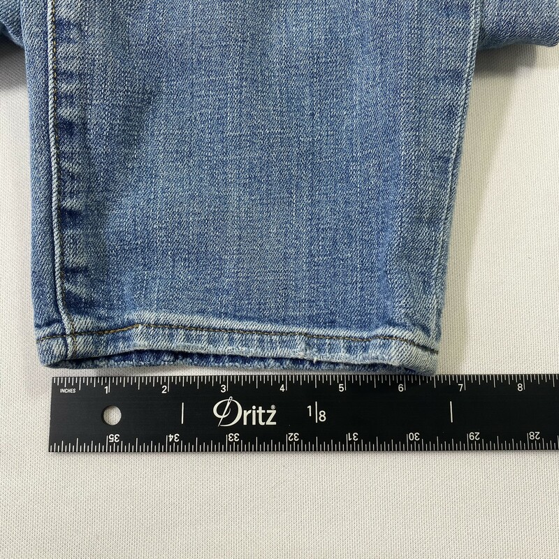 100-0390 Gap, Light Bl, Size: 33 real straight jeans with studs on pockets denim  Good Condition