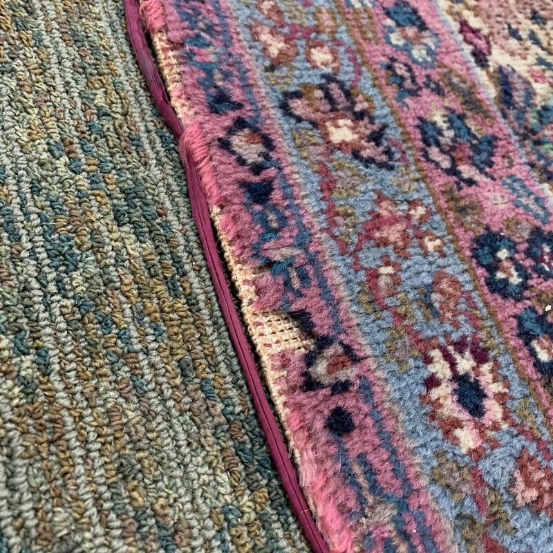 Colorful large size living area rug, measures 115'' x 80''<br />
It would bring life into your living in a heartbeat. Beautiful vibrant colors.<br />
Have a vintage fabulous wear, needs some very light cleaning. Please kindly make sure to look at all the pictures for a closer visual.<br />
Thank you.