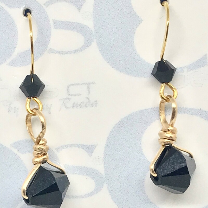 Egf-004 Ea0004-bl, Black, Size: Earrings<br />
8 & 4mm Swarovski Crystals-Gold Filled Wire-Gold Filled Accessories-Fishhook Earwire Style