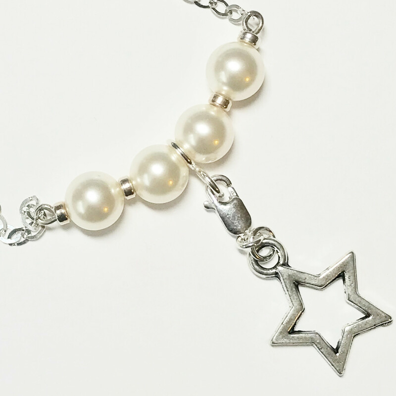 Karly Ne0016-c 16, Cream, Size: Necklace<br />
Sterling Silver Accessories-8mm. Swarovski Pearls-Charms Sets: Depending on Selected Set could be  Sterling Silver or Silver Plated-Chain Length: 16