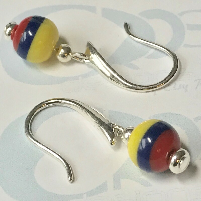 Espl-011 Ea0029-t, Tricolor, Size: Earrings<br />
10mm Colombian Round Resine Beads-Silver Plated Accessories-Silver Plated Fishhok Earwire