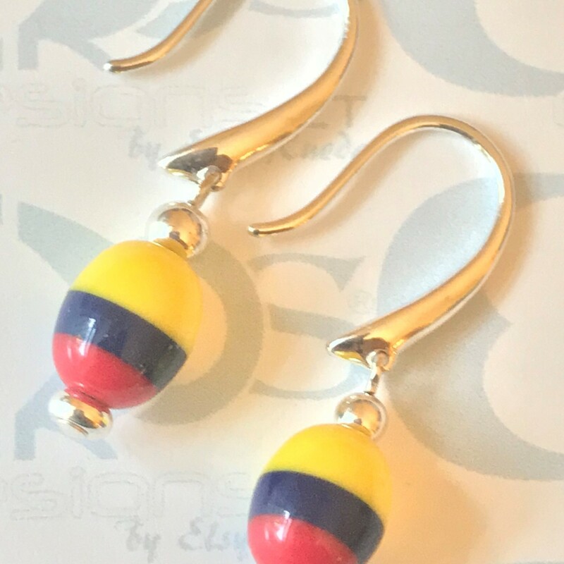 Espl-011 Ea0029-t, Tricolor, Size: Earrings<br />
10mm Colombian Round Resine Beads-Silver Plated Accessories-Silver Plated Fishhok Earwire