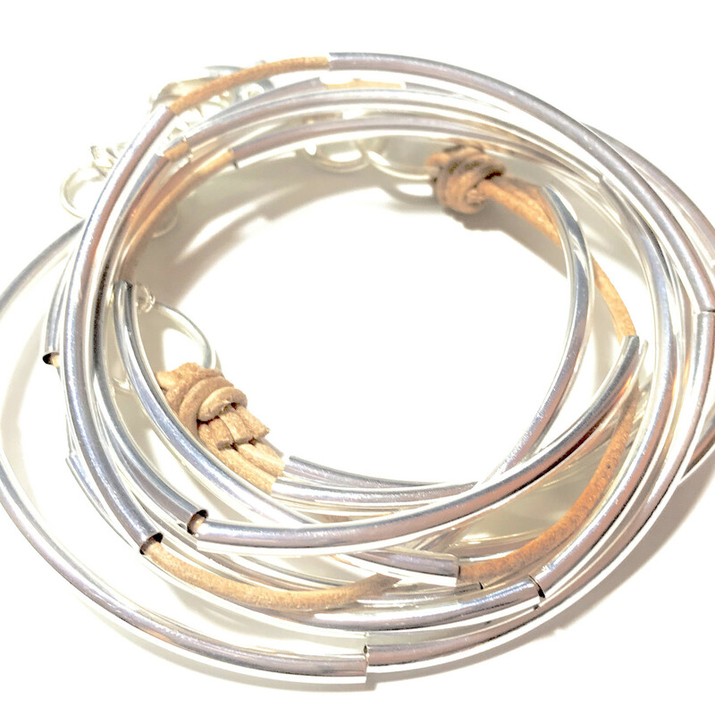 Pili Wr0010-n 20, Natural, Size: Wraps-neck
1.5mm. Original Round Leather-Silver Plated Accessories