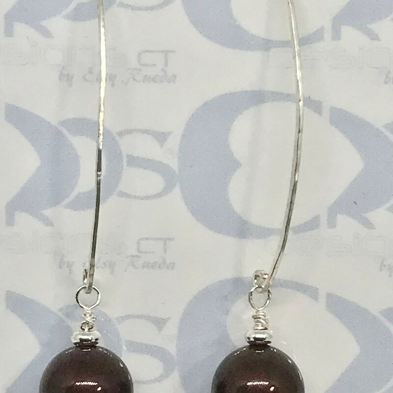 Ess-007 Ea0036-m, Maroon, Size: Earrings<br />
12mm Swarovski Pearls-Silver Plated Fishhook Earwire-Silver Plated Accessories