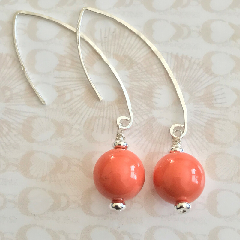 Ess-007 Ea0036-cr, Coral Re, Size: Earrings<br />
12mm Swarovski Pearls-Silver Plated Fishhook Earwire-Silver Plated Accessories
