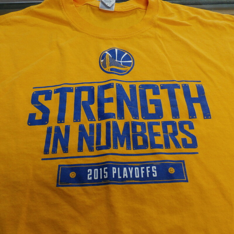 Golden State Warriors Shirt Yellow Gildan size XL 100% cotton #25308<br />
Rating: (see below) 3- Good Condition<br />
Team: Golden State Warriors<br />
Event: n/a<br />
Brnad: Gildan<br />
Size: Men's- XL (Measured: Across chest 22\", length 28\")<br />
Measured: Armpit to armpit; shoulder to hem<br />
Color: Yellow<br />
Style: short sleeve; screen pressed<br />
Material: 100% Cotton<br />
Condition: -3 Good Condition - wrinkled, minor pilling and fuzz; slight fading; stretched out from use; feels a little course; discolored slightly; stain on the lower front<br />
Item #: 25308<br />
Shipping: FREE