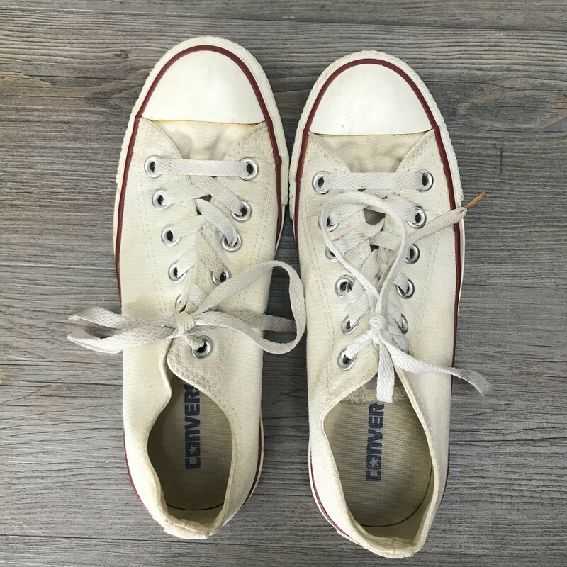 Converse Shoes, White, Size: 5Y
US 5 MENS
US7 WOMEN