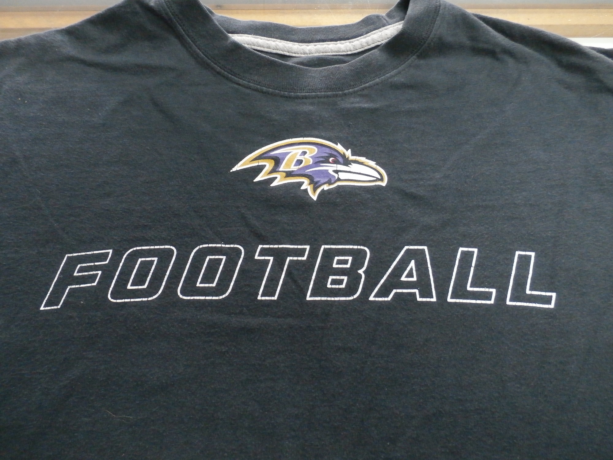 Baltimore Ravens size small/medium Short Sleeve shirt