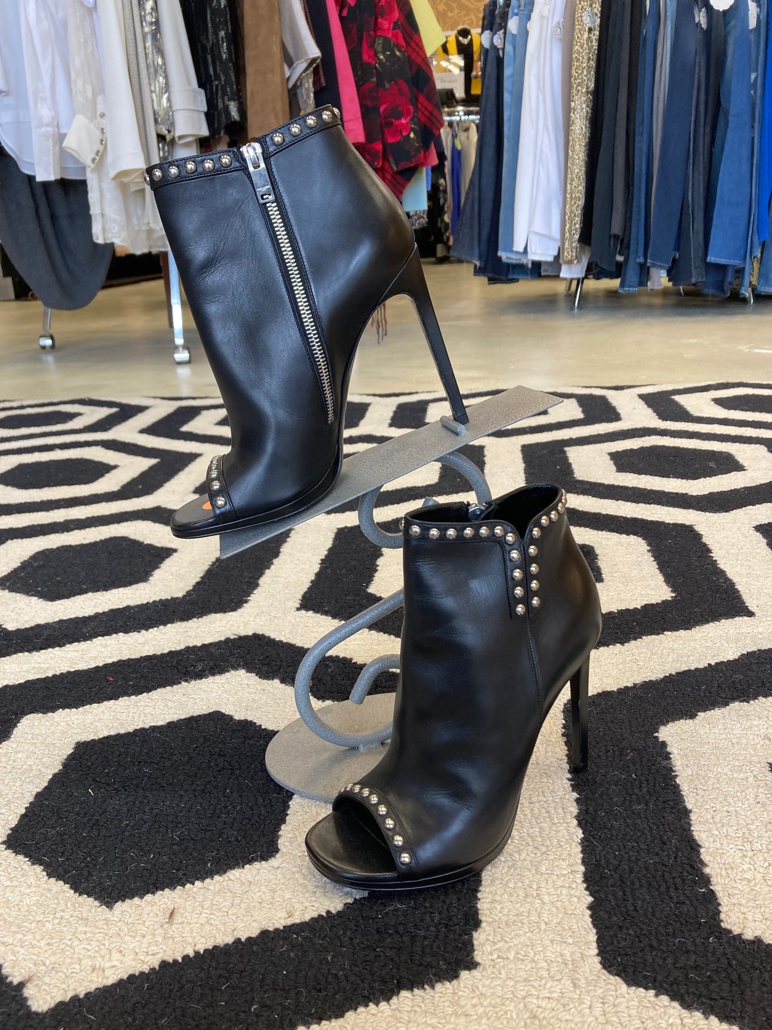 S.Laurent Ankle Heel: Classic style with an edgy twist!  Barely used Saint Laurent heels could be yours for a steal!  Size 8. Black.