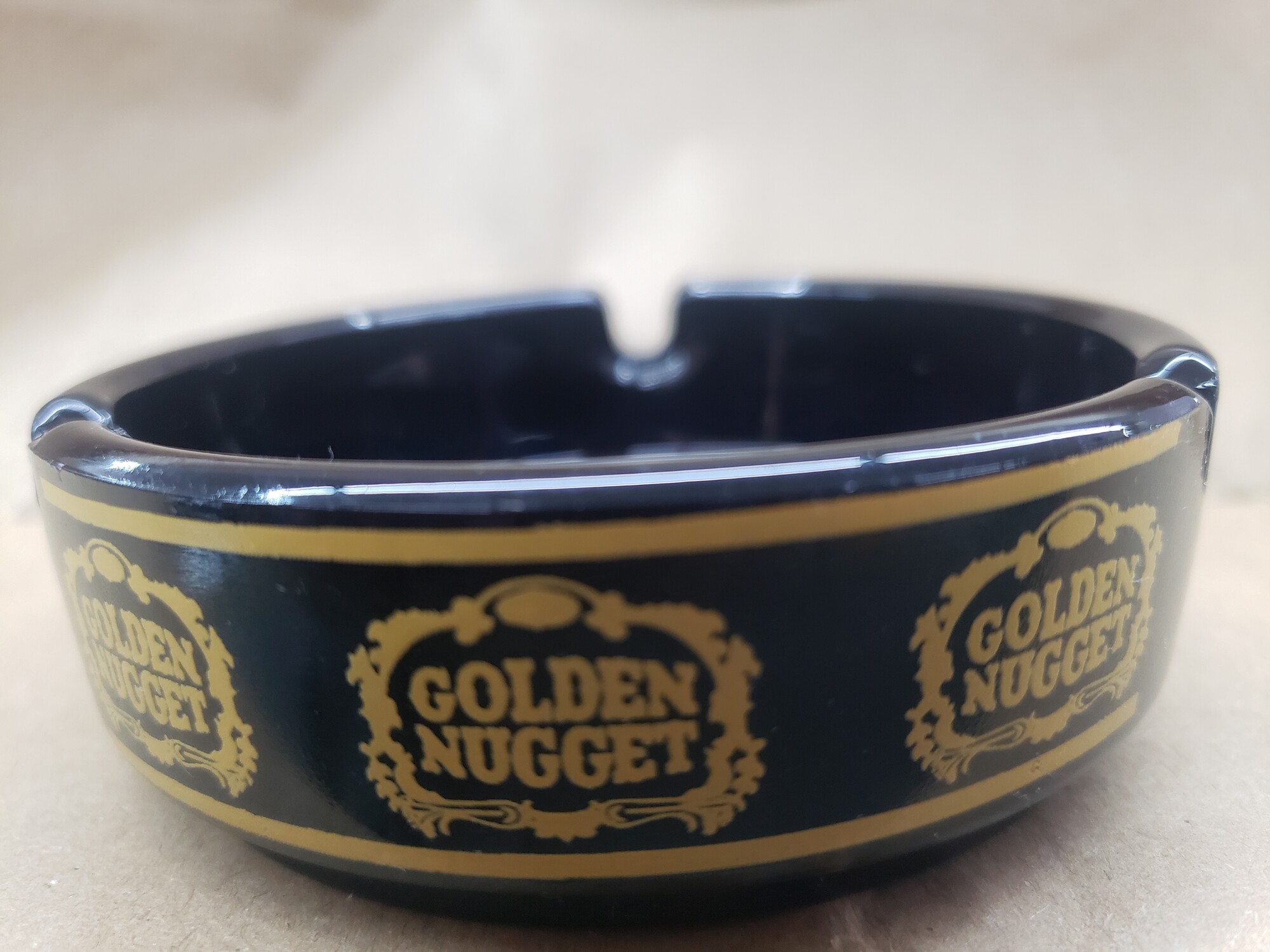 Golden Nugget, Black, Size: Round