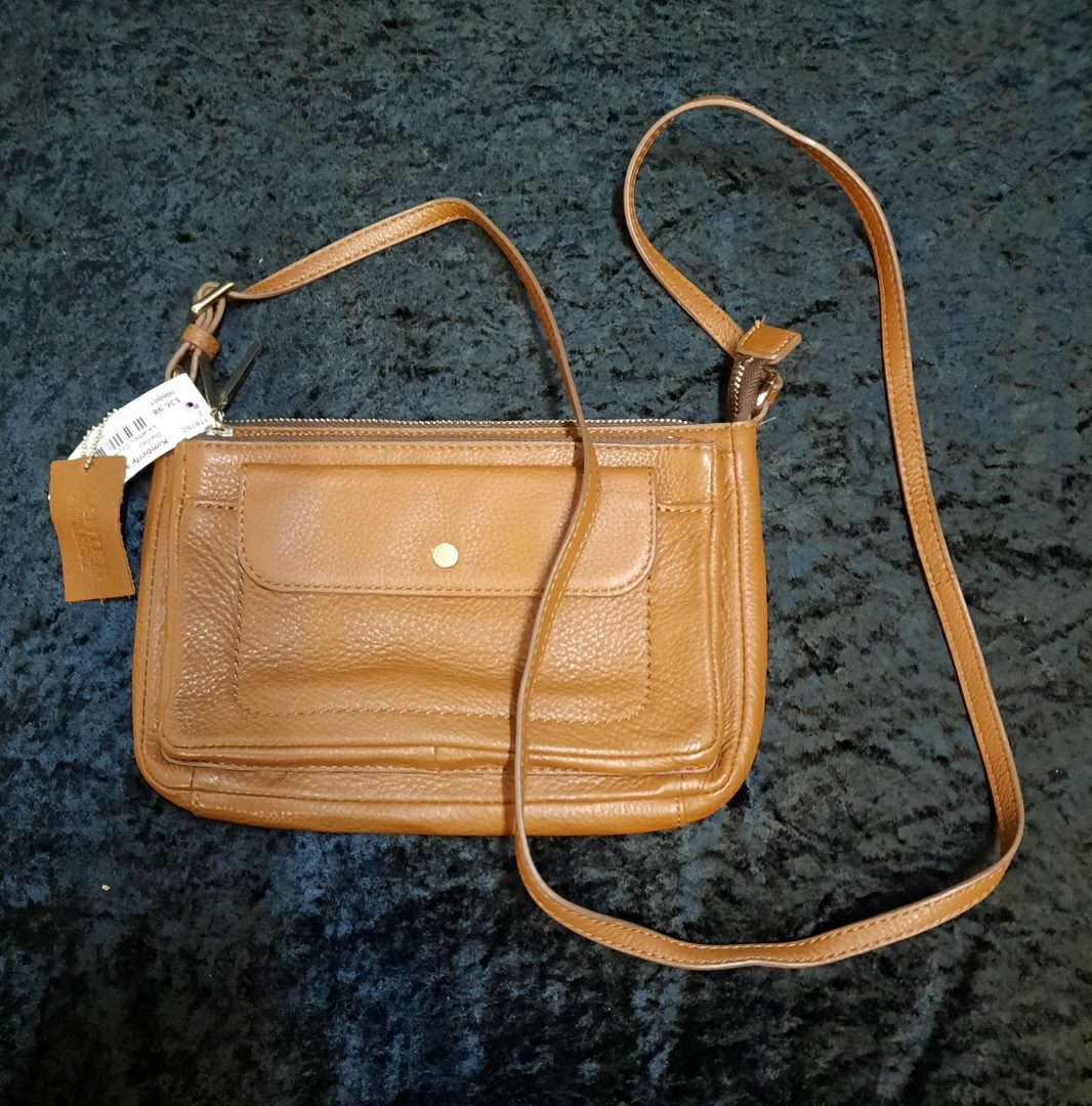 Leather Crossbody, Brown, Size: 10 x 7 x 1.5 in Excellent preloved condition!