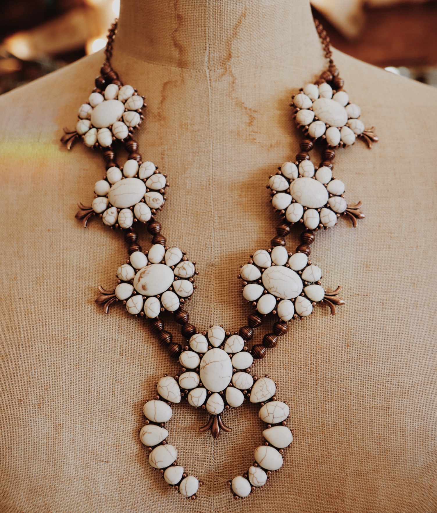 This necklace makes getting dressed up so easy! Instantly eclectic! This necklace has a 3 inch adjustable extender.