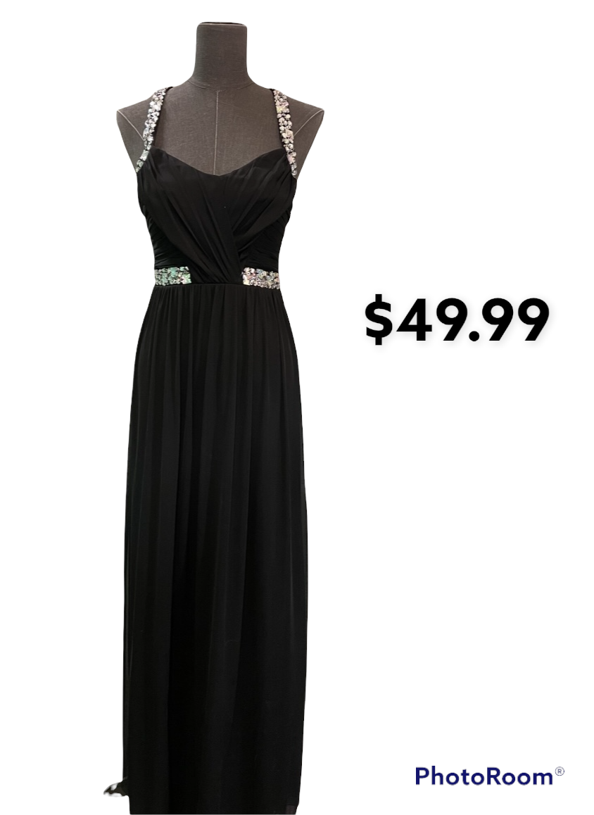 City Triangle Long Prom
Beaded straps and empire waist
Black
Size: 5
NO RETURNS ON PROM DRESSES