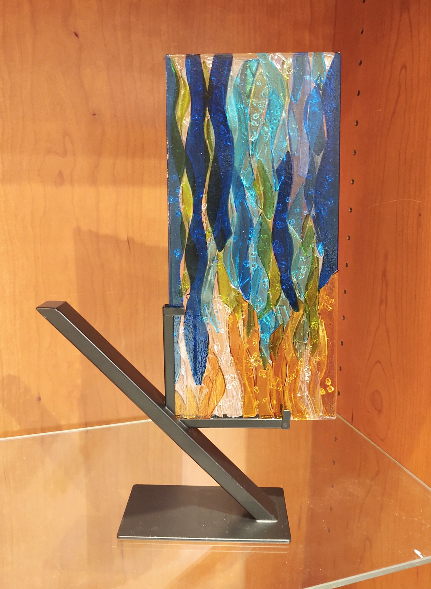 Fused Glass Art Designs
Fused Glass Waterfall and Stand
Glass 5.5x11.5
With Stand 15x9.5