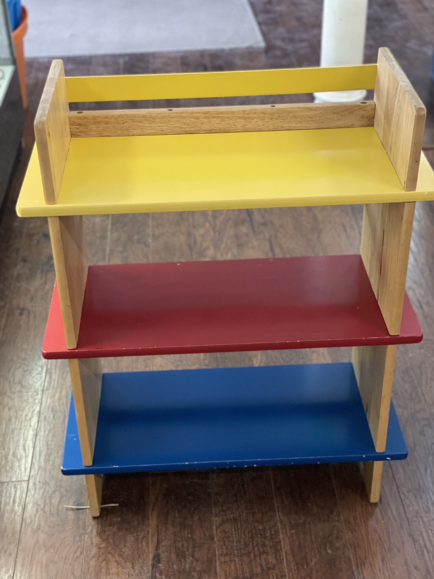 Childs Bookshelf
Solid wood
Yellow, blue, red, tan
Size: 35 H x  28 L x 12D