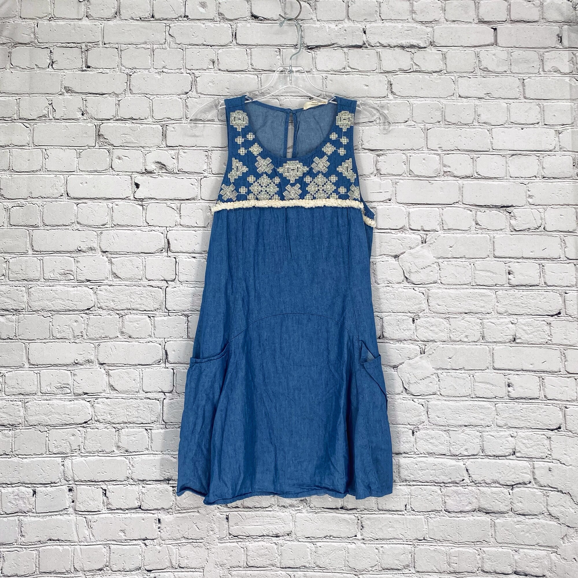 entro denim dress