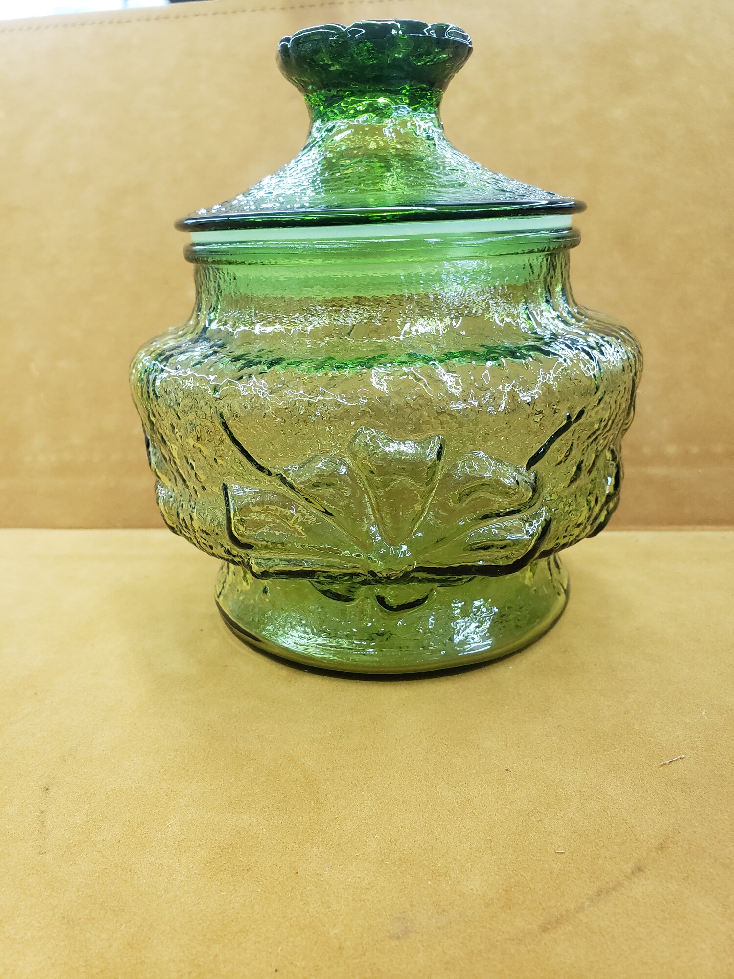 Daisy Canister, Green, Size: 6