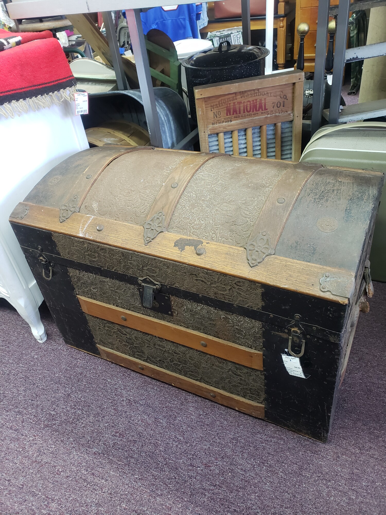 Antique Steamer Trunk, Wood/Tin, Size: Curve Top 30.5 in wide