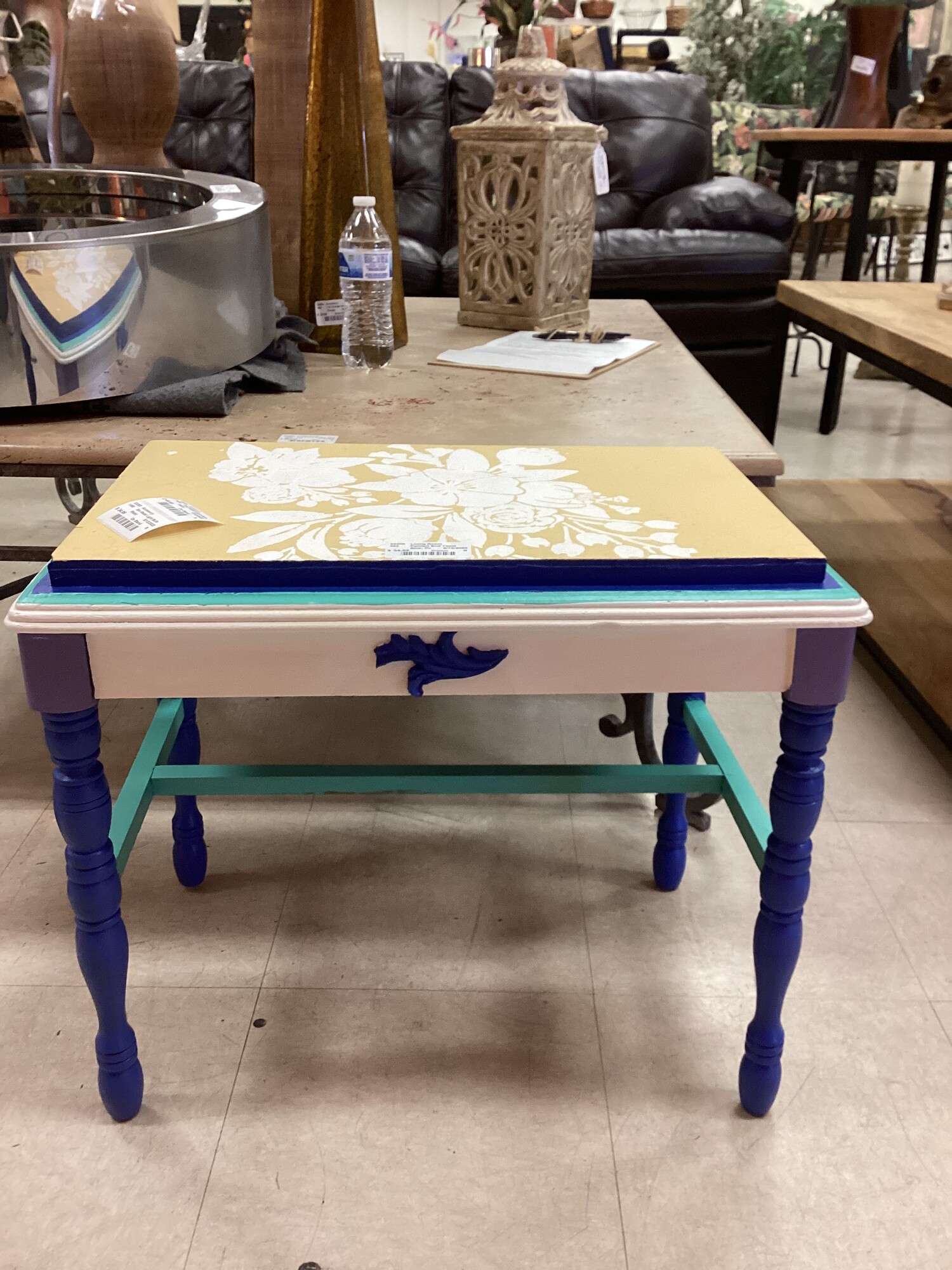 Painted End Table, Blue, Pu, Cream
22 In W x 14 In D x 18 In T