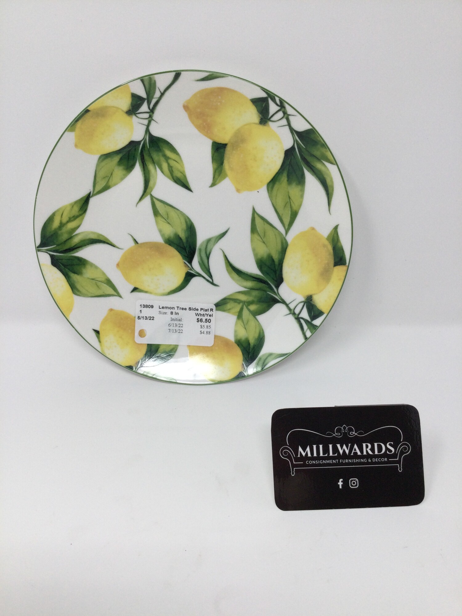 Lemon Tree Side Plate
By Abbott
White & Yellow
Size : 8 In