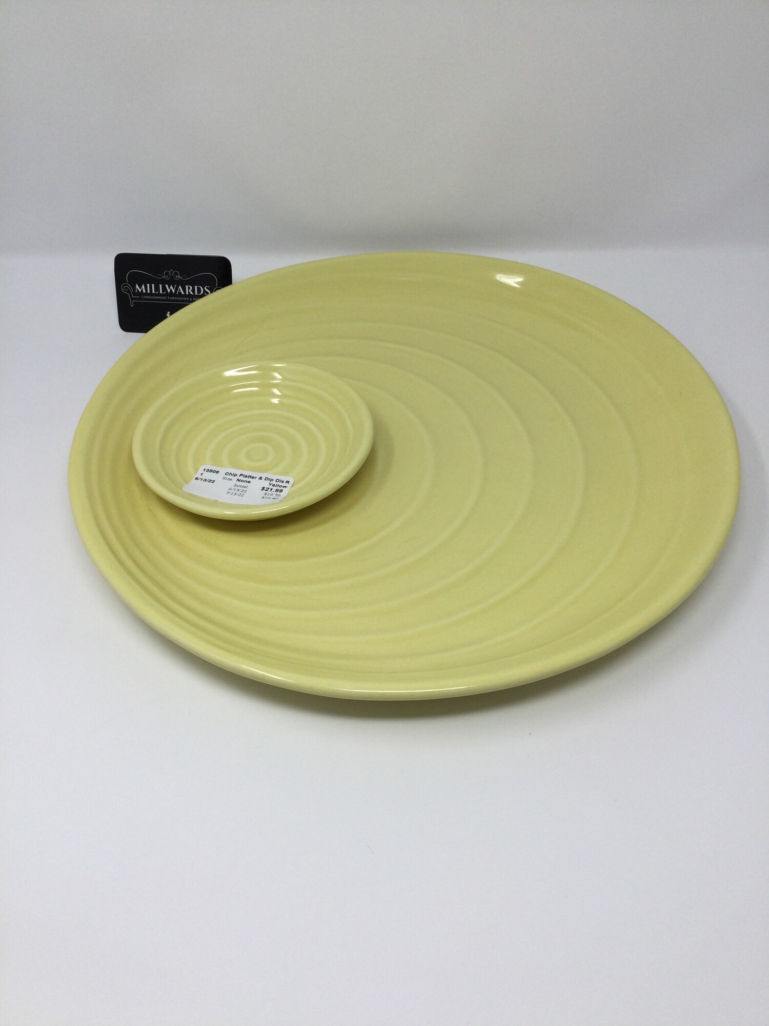 Chip Platter & Dip Dish
Yellow