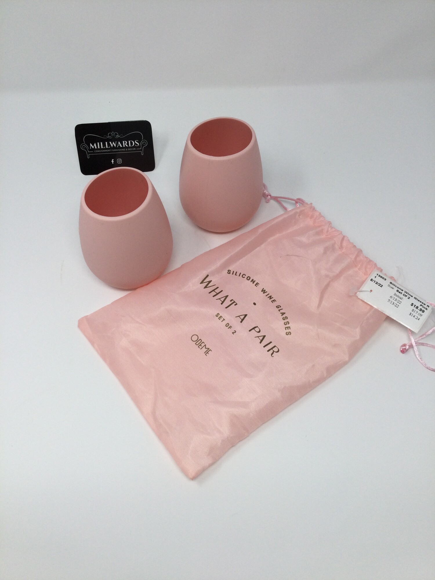 Silicone Wine Glasses  What A Pair
Pink
Set Of 2