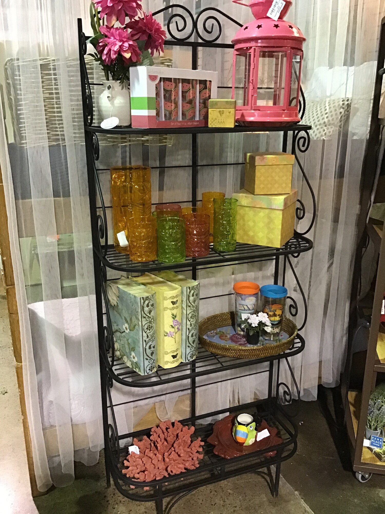 This super sturdy bakers rack features 4 grid shelves and is constructed of black iron. Great piece for a kitchen, porch or patio!
Dimensions are 30 in x 12 in x 70 in
