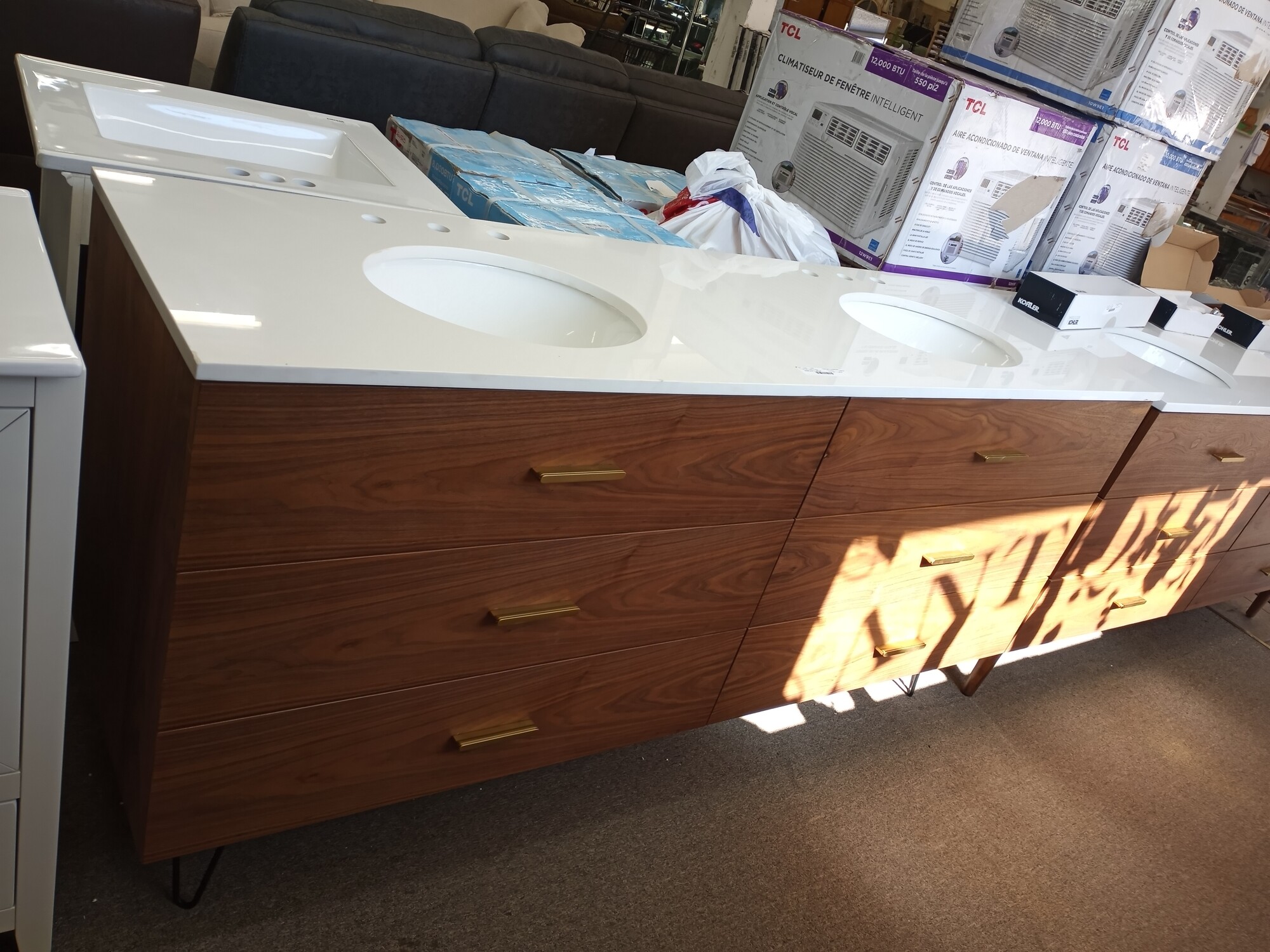 72 inch double vanity w 6 drawers.