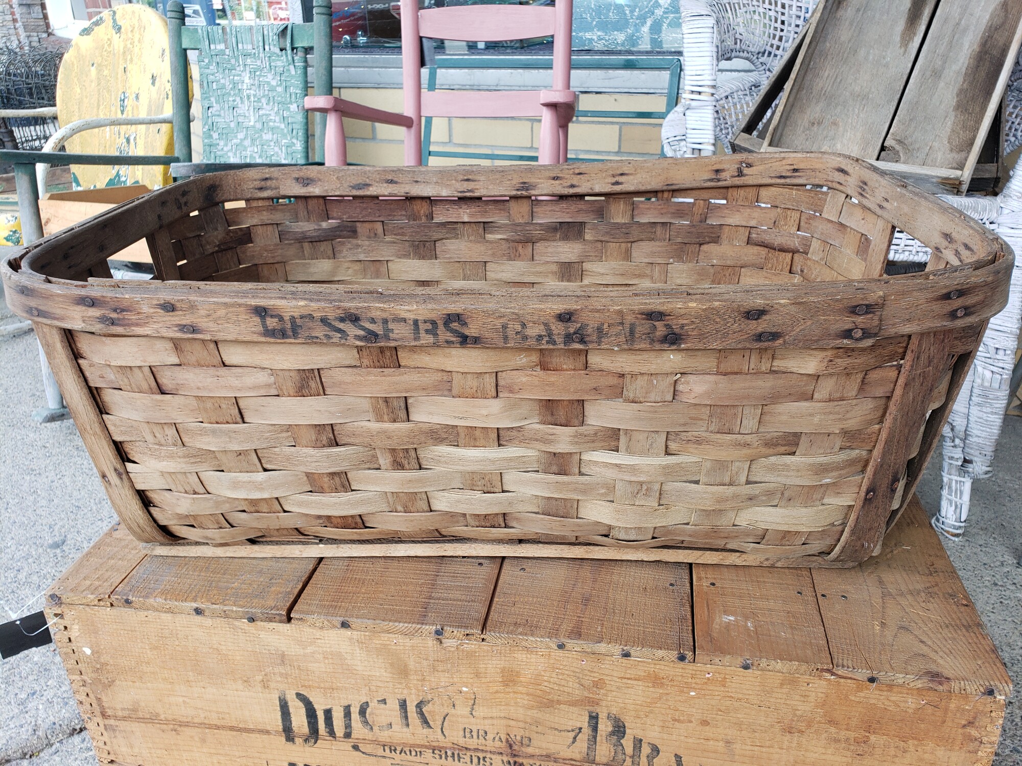 Vtg Bakery Delivery Basket, Wood, Size: 29x19x11
stamped with Dessers Bakery on side