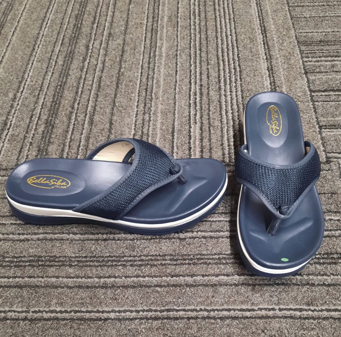 Brand NEW Thong Sandals, Navy, Size: 36 Fits like a 6