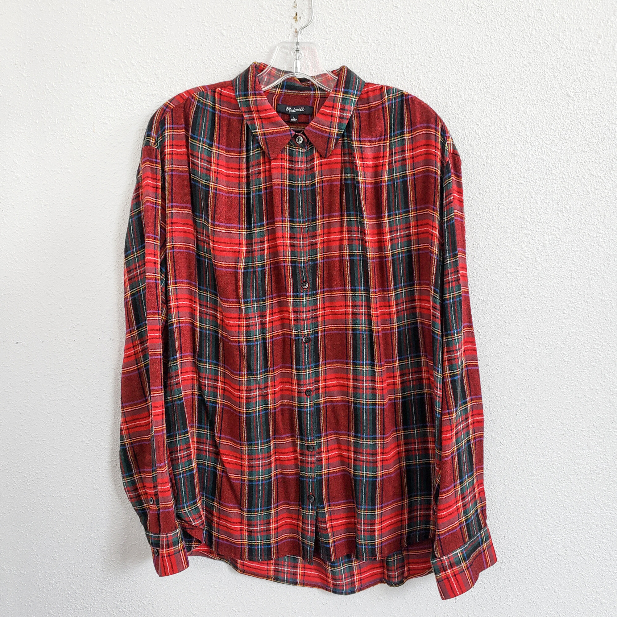 Madewell Plaid
Red and black plaid
Size: Large