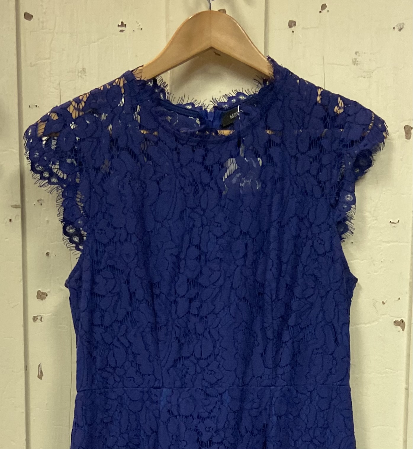 NWT Periw Lace Dress
Periwink
Size: Medium
