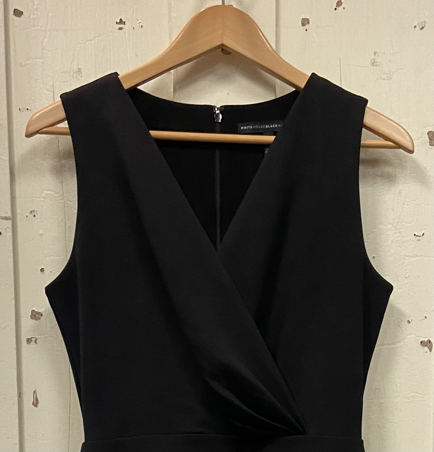 Black Sleeveless Dress
Black
Size: 8