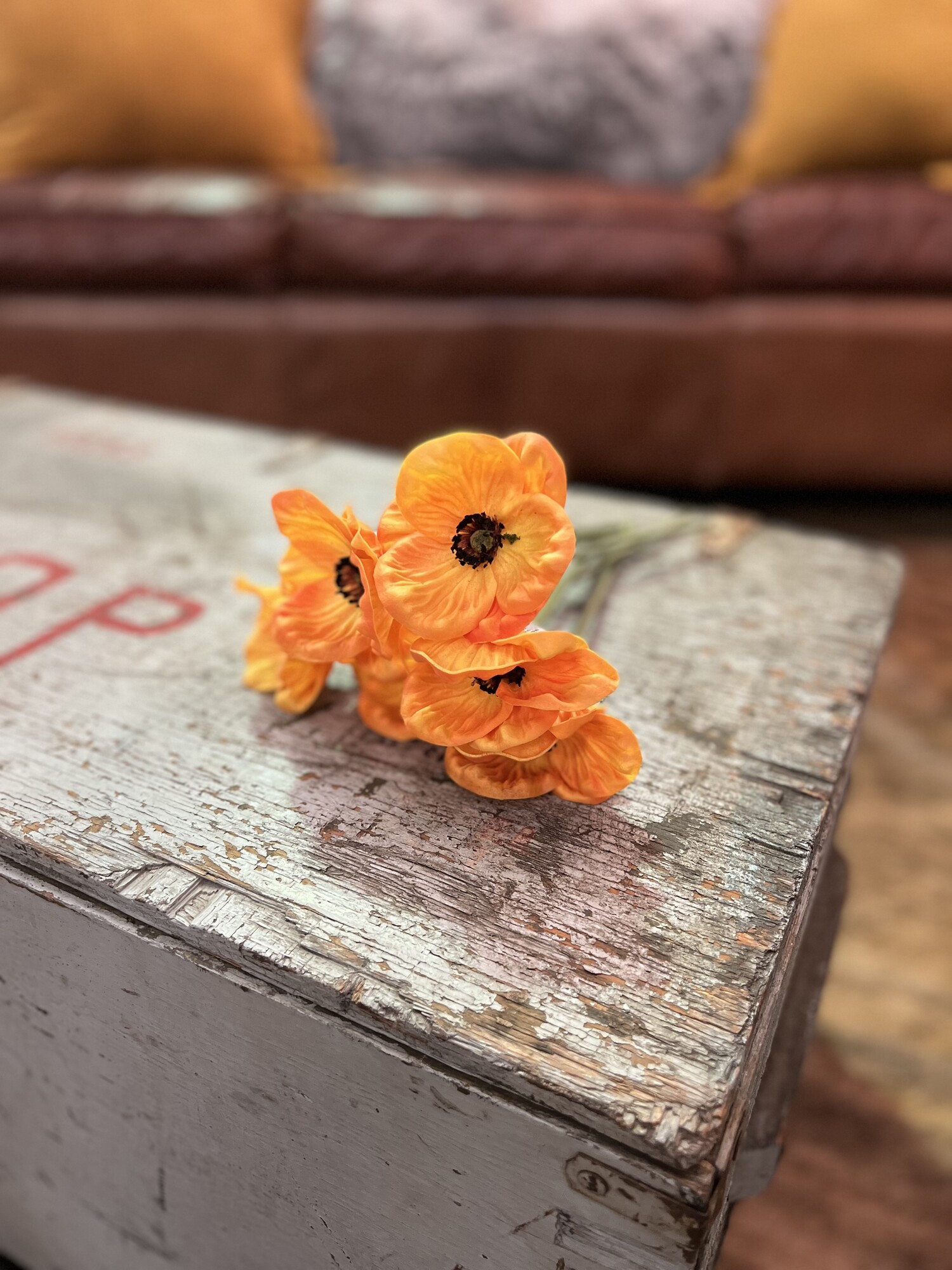 These lovely little poppies are a vibrant orange color and are real touch quality! With petals that feel real, you can guarentee a high end look for your home decor with these florals!

10 Inches Long