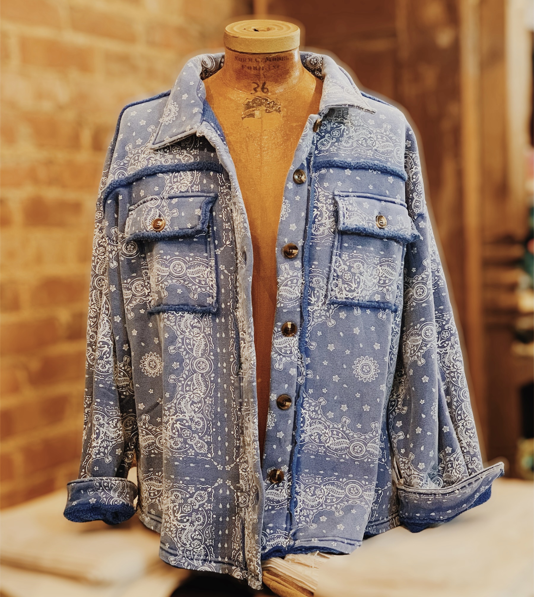 These blue bandana printed shackets are absolutely beautiful! With a thick, faux sherpa lining, these will keep you warm through the winter while also keeping you stylish!
