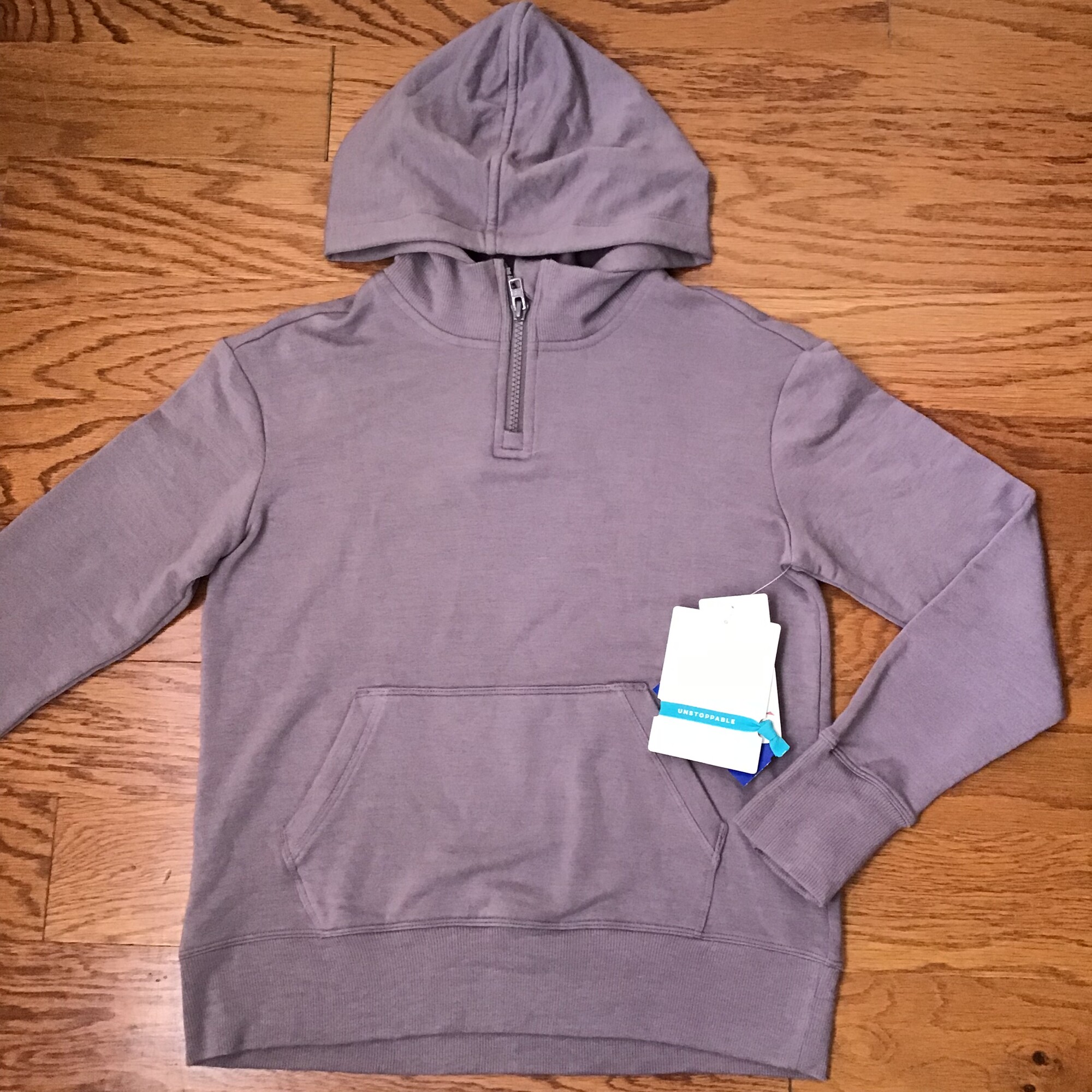 Athleta Girl Pullover NEW, Lilac, Size: 8-10

brand new with $49 tag

ALL ONLINE SALES ARE FINAL.
NO RETURNS
REFUNDS
OR EXCHANGES

PLEASE ALLOW AT LEAST 1 WEEK FOR SHIPMENT. THANK YOU FOR SHOPPING SMALL!