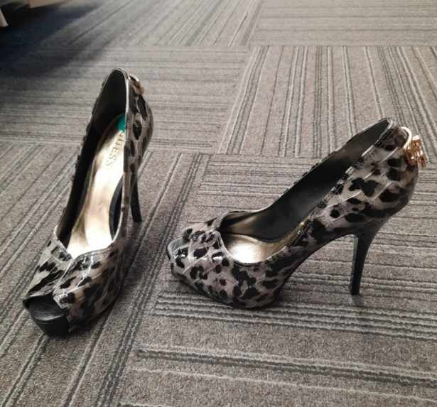 Brand New with $80 price tags These Leopard Heels are in mint condition! Grey & Black wth gold hardware, Size: 8