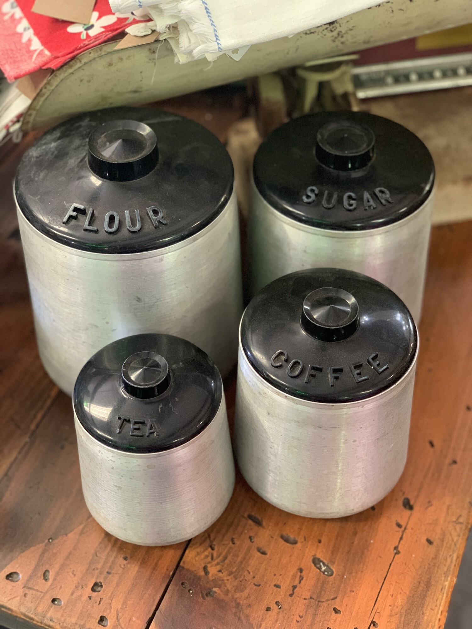 Set of 4 Large Vintage Antique Style Round Metal Nesting Kitchen Canisters  with Lids Sugar Tea Coffee and Flour
